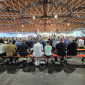 MoGo-Gemeinde in der Messehalle