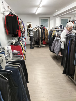 Kleidung aus dem Reißverschluss